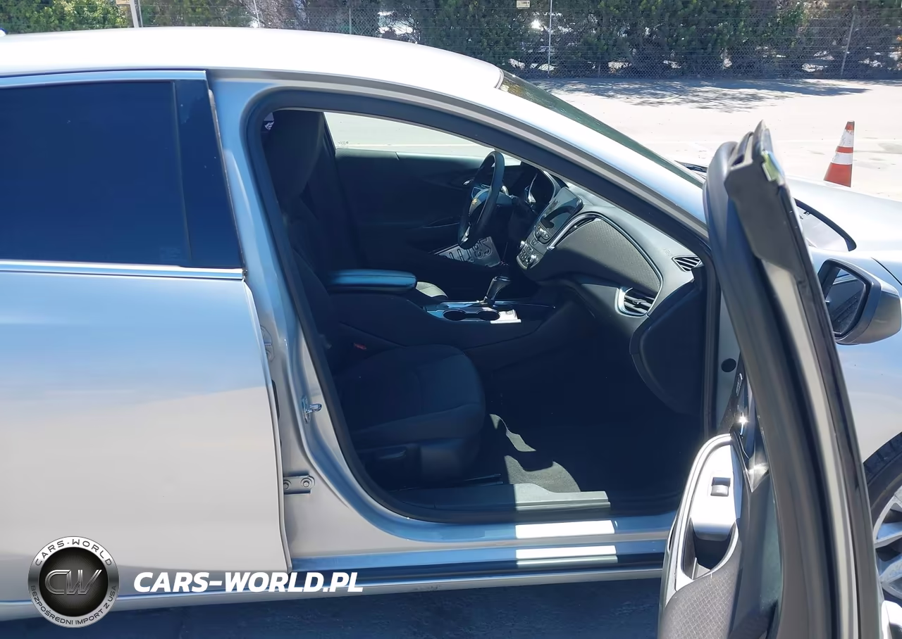 2020 Chevrolet Malibu Fwd Lt VIN:1G1ZD5ST4LF090246 - 5