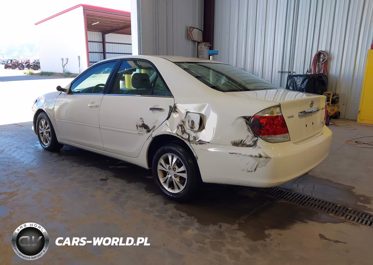 2005 Toyota Camry Le V6 VIN:4T1BF30K05U614598 - 3