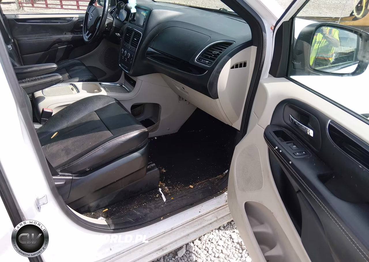 2019 Dodge Grand Caravan Sxt VIN:2C4RDGCG5KR591433 - 5