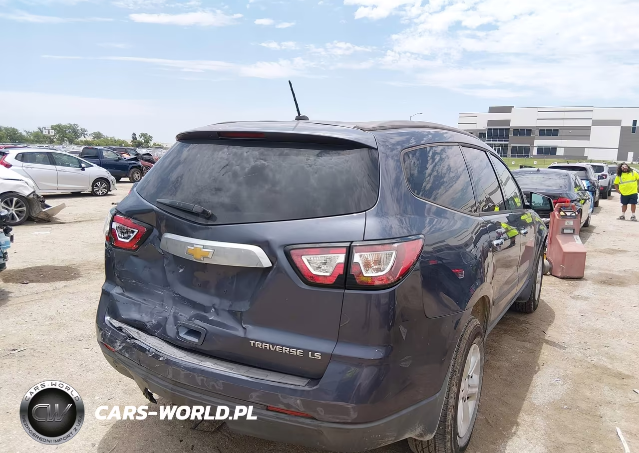 2013 Chevrolet Traverse Ls VIN:1GNKRFED3DJ141262 - 4