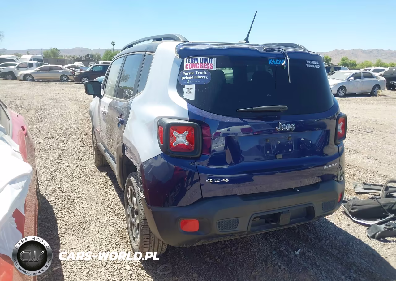 2017 Jeep Renegade Trailhawk 4X4 VIN:ZACCJBCB1HPG36578 - 3