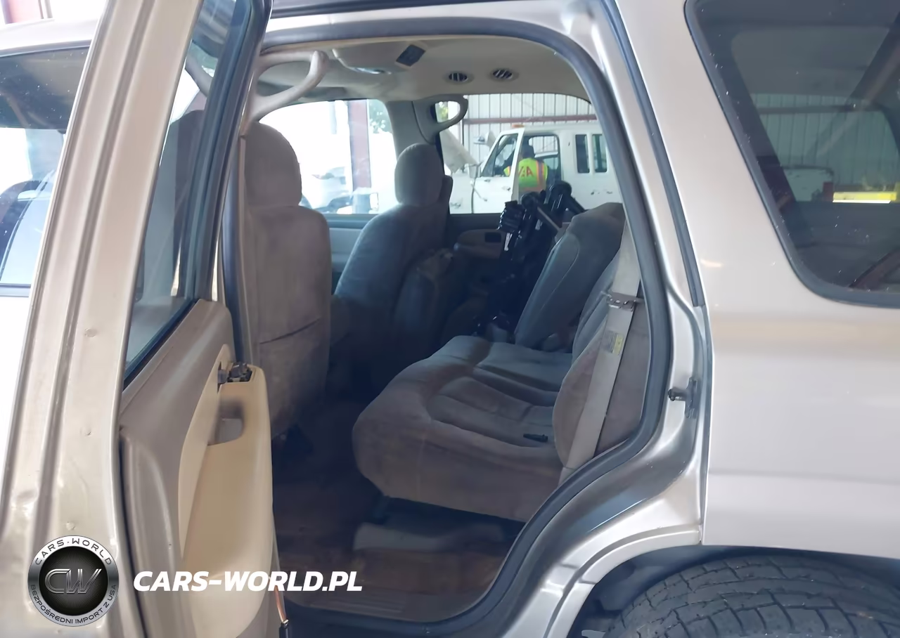 2002 Chevrolet Tahoe Ls VIN:1GNEK13T12J273500 - 8