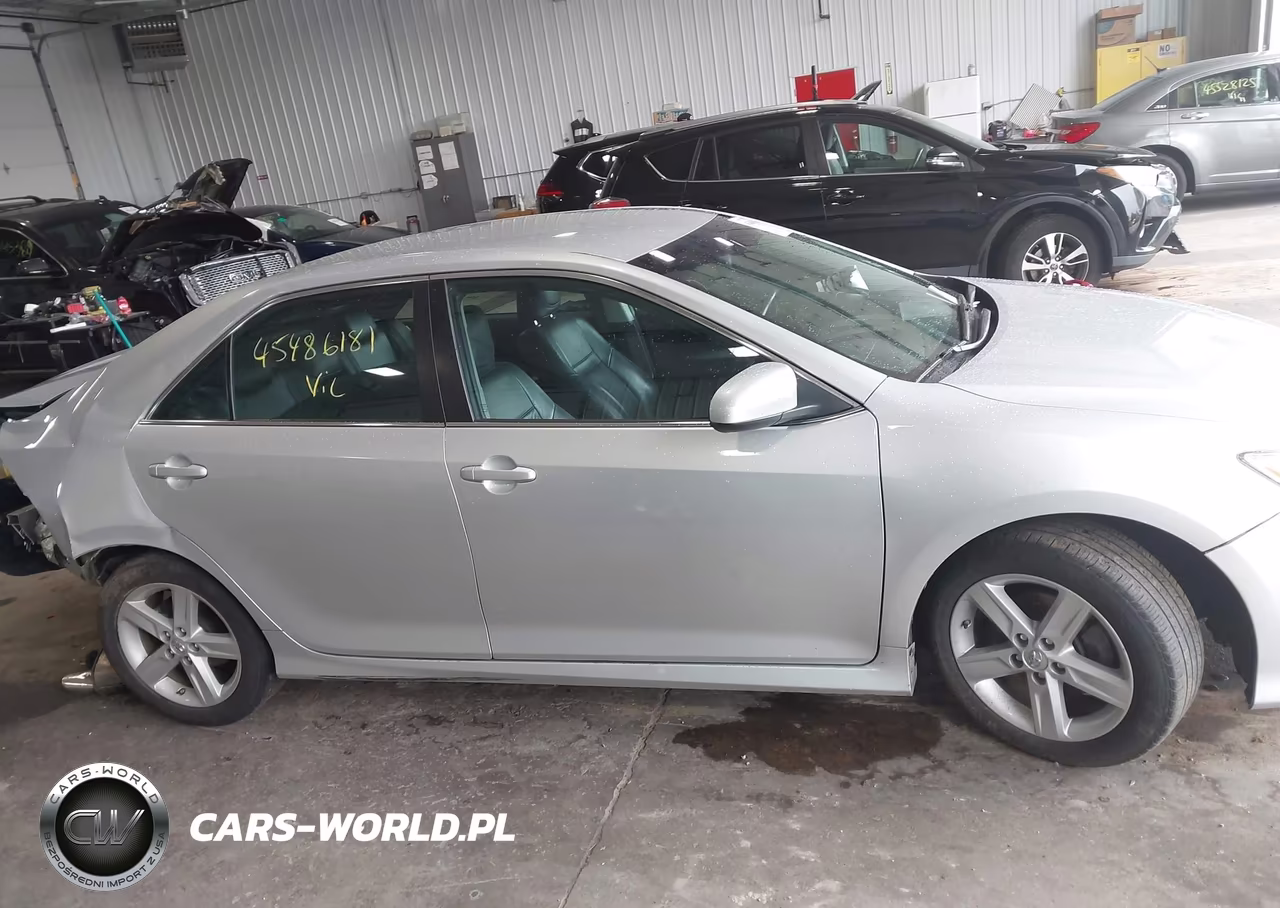 2014 Toyota Camry Se VIN:4T1BF1FK6EU415390 - 13
