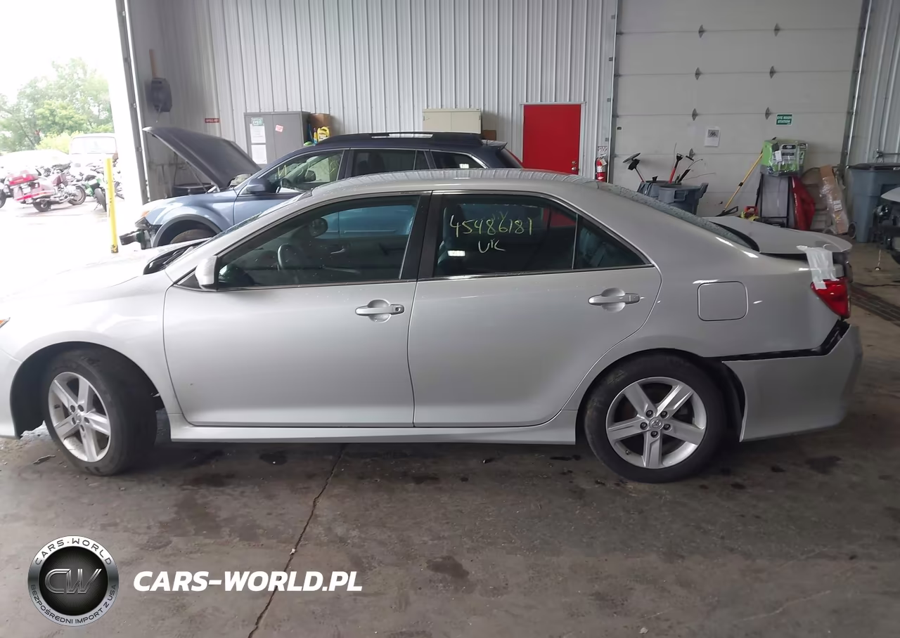 2014 Toyota Camry Se VIN:4T1BF1FK6EU415390 - 14