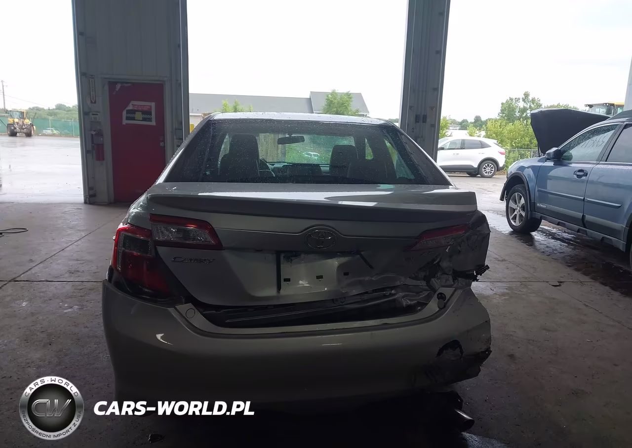 2014 Toyota Camry Se VIN:4T1BF1FK6EU415390 - 16