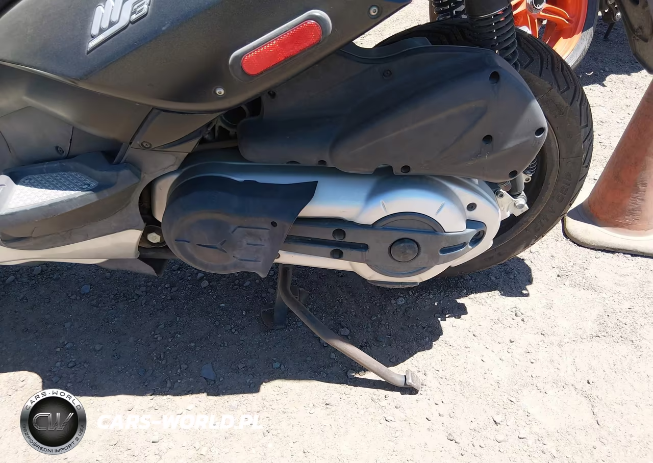 2009 Piaggio Mp3 500 VIN:ZAPM610X295001037 - 9