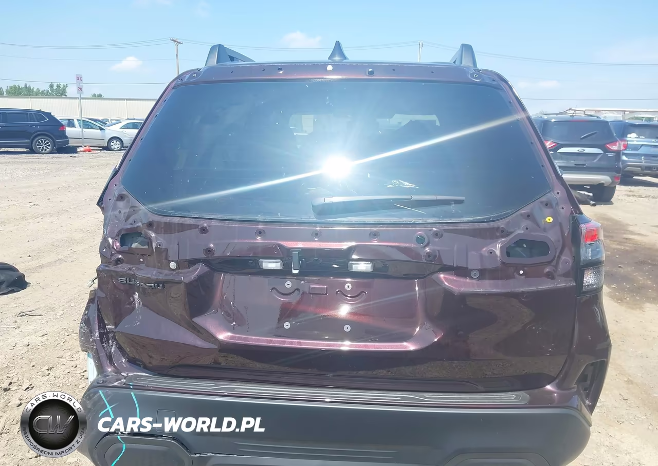 2026 Subaru Forester Premium VIN:4S4SLDD65T3074793 - 17