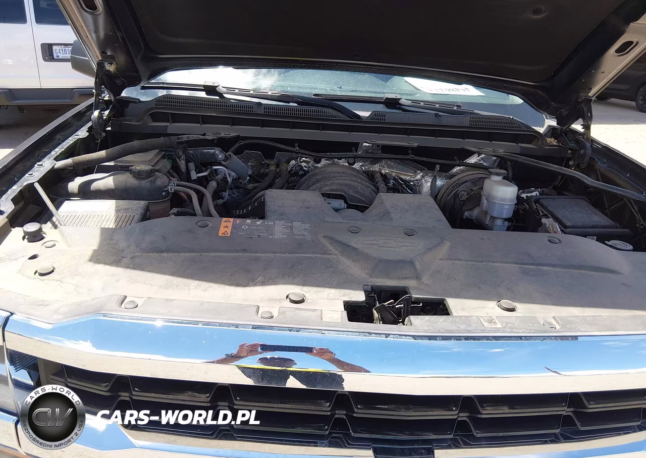 2018 Chevrolet Silverado 1500 Wt VIN:3GCPCNEH4JG333770 - 10
