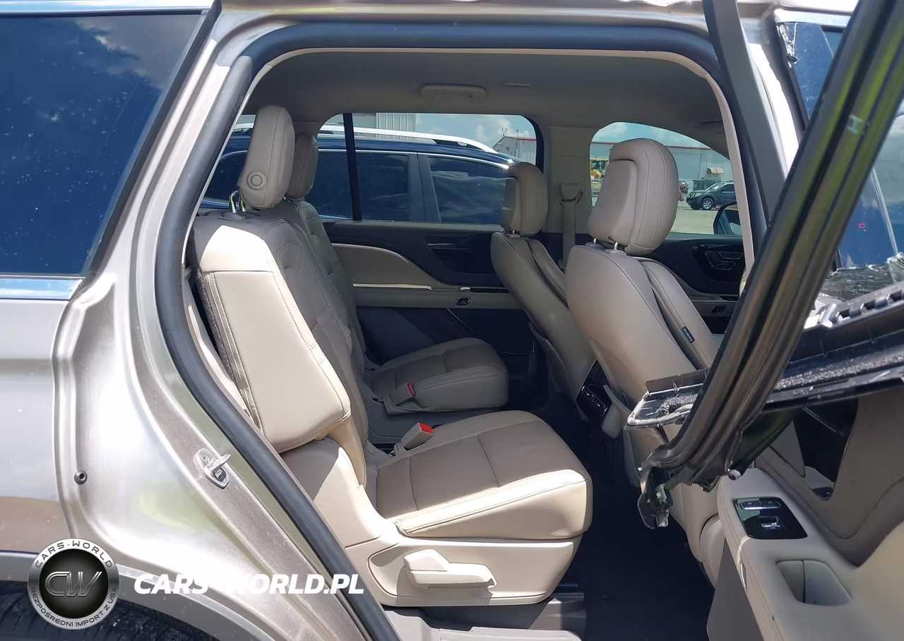 2020 Lincoln Aviator Reserve VIN:5LM5J7XC1LGL08925 - 8