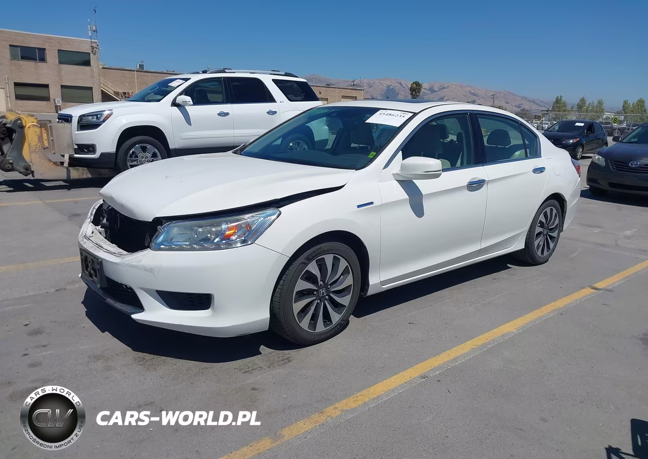 2015 Honda Accord Hybrid Touring VIN:1HGCR6F7XFA001381 - 2
