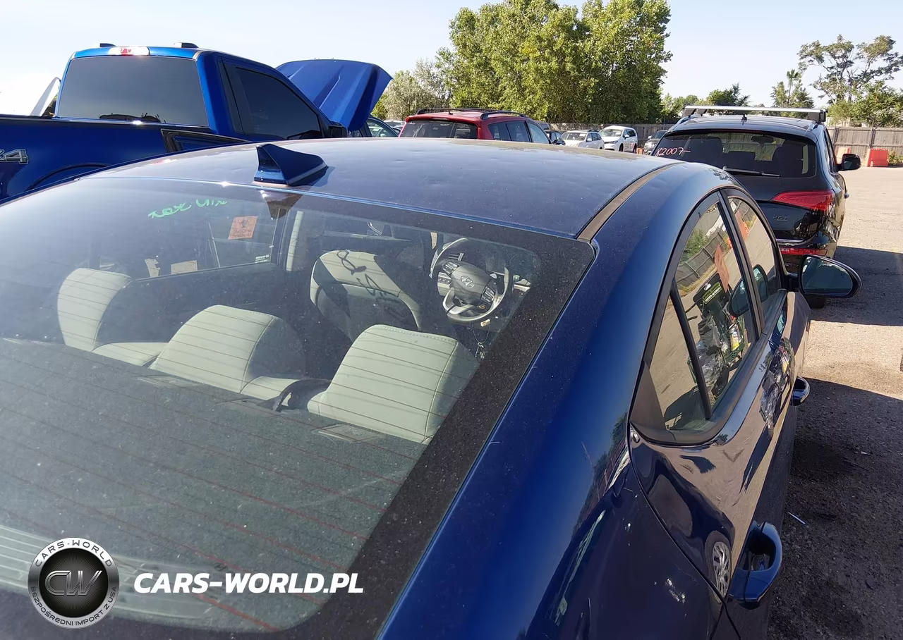 2019 Hyundai Elantra Sel VIN:5NPD84LF1KH439859 - 22