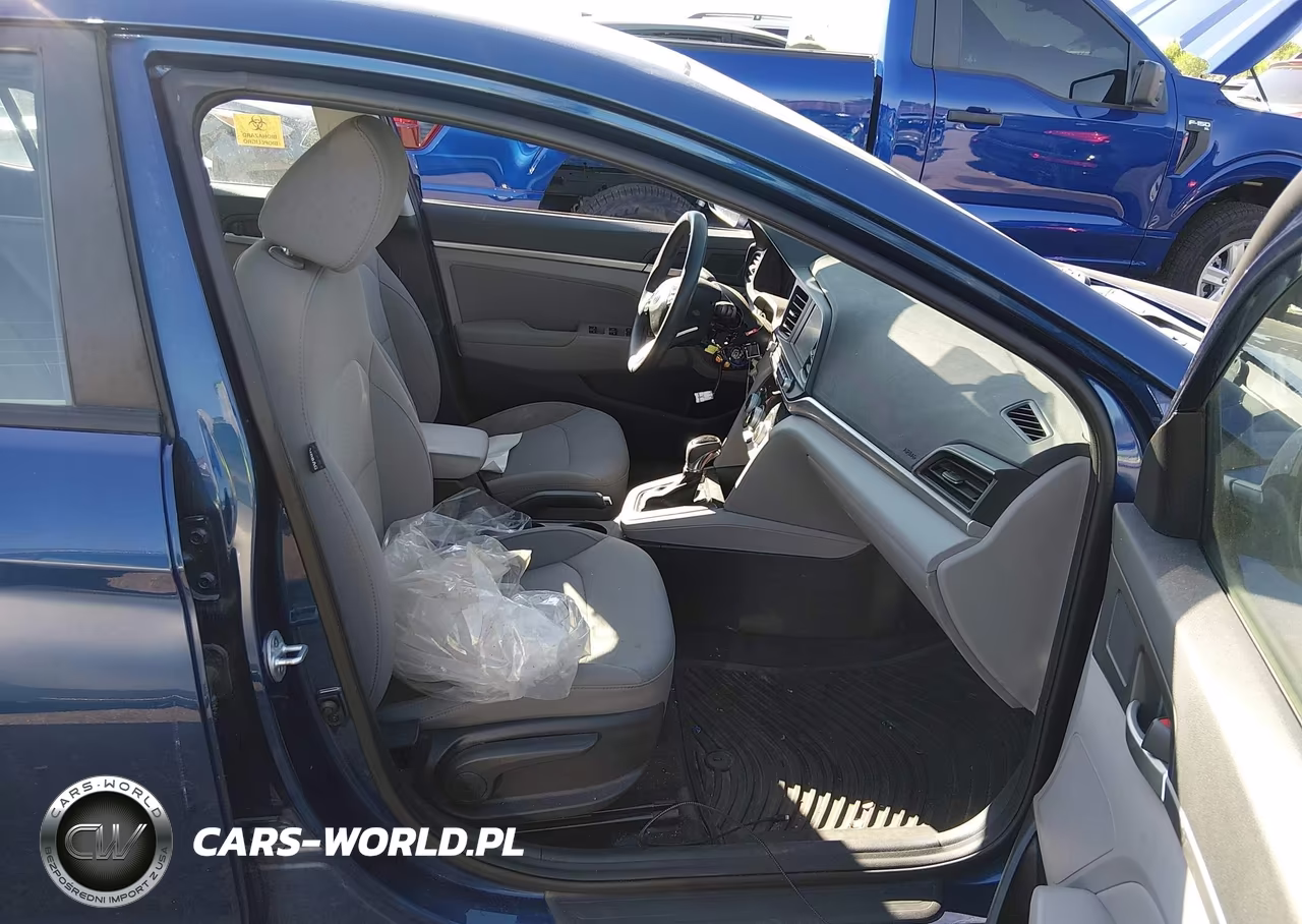 2019 Hyundai Elantra Sel VIN:5NPD84LF1KH439859 - 5