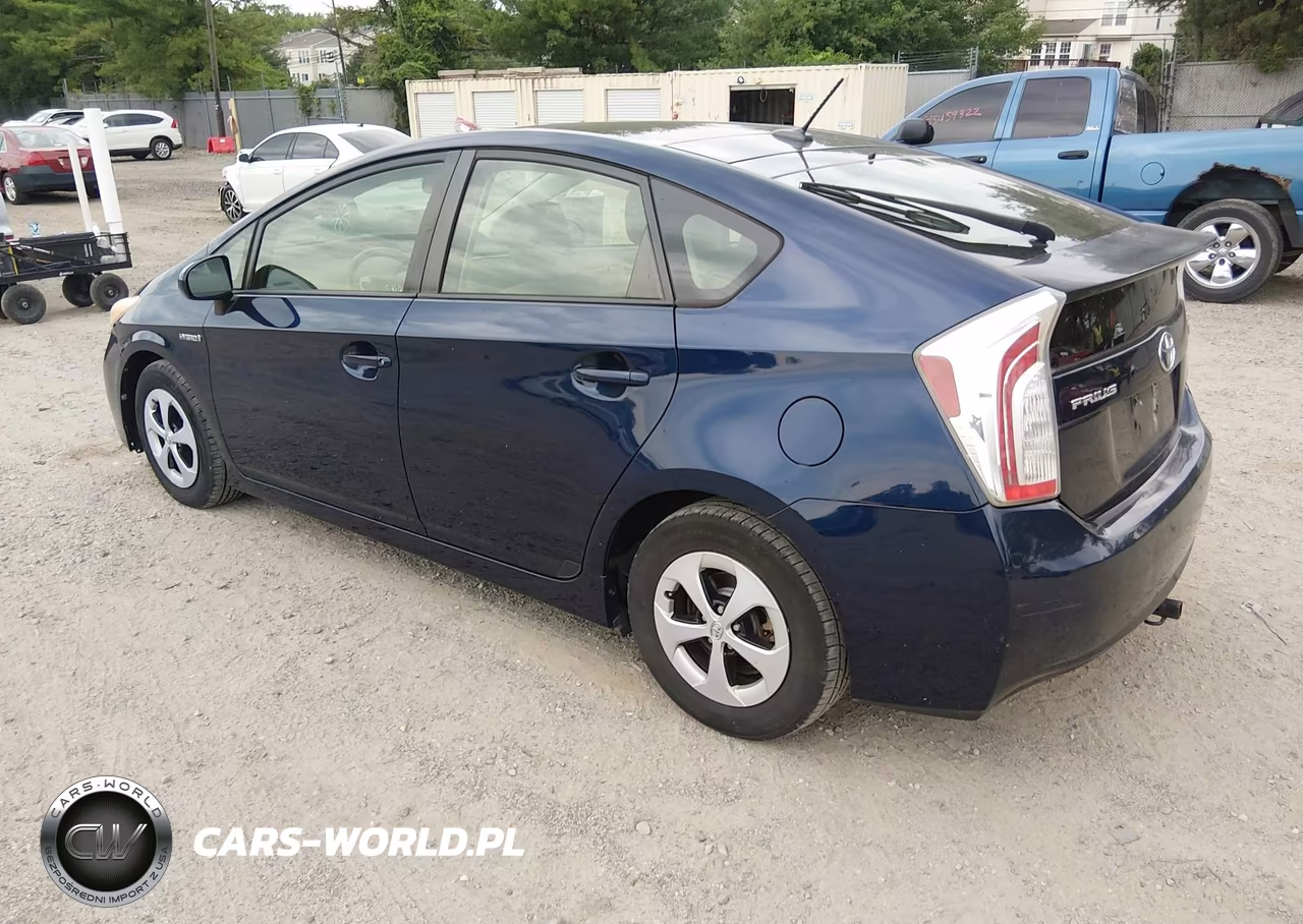 2012 Toyota Prius VIN:JTDKN3DU7C1524768 - 3