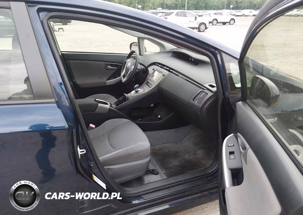 2012 Toyota Prius VIN:JTDKN3DU7C1524768 - 5