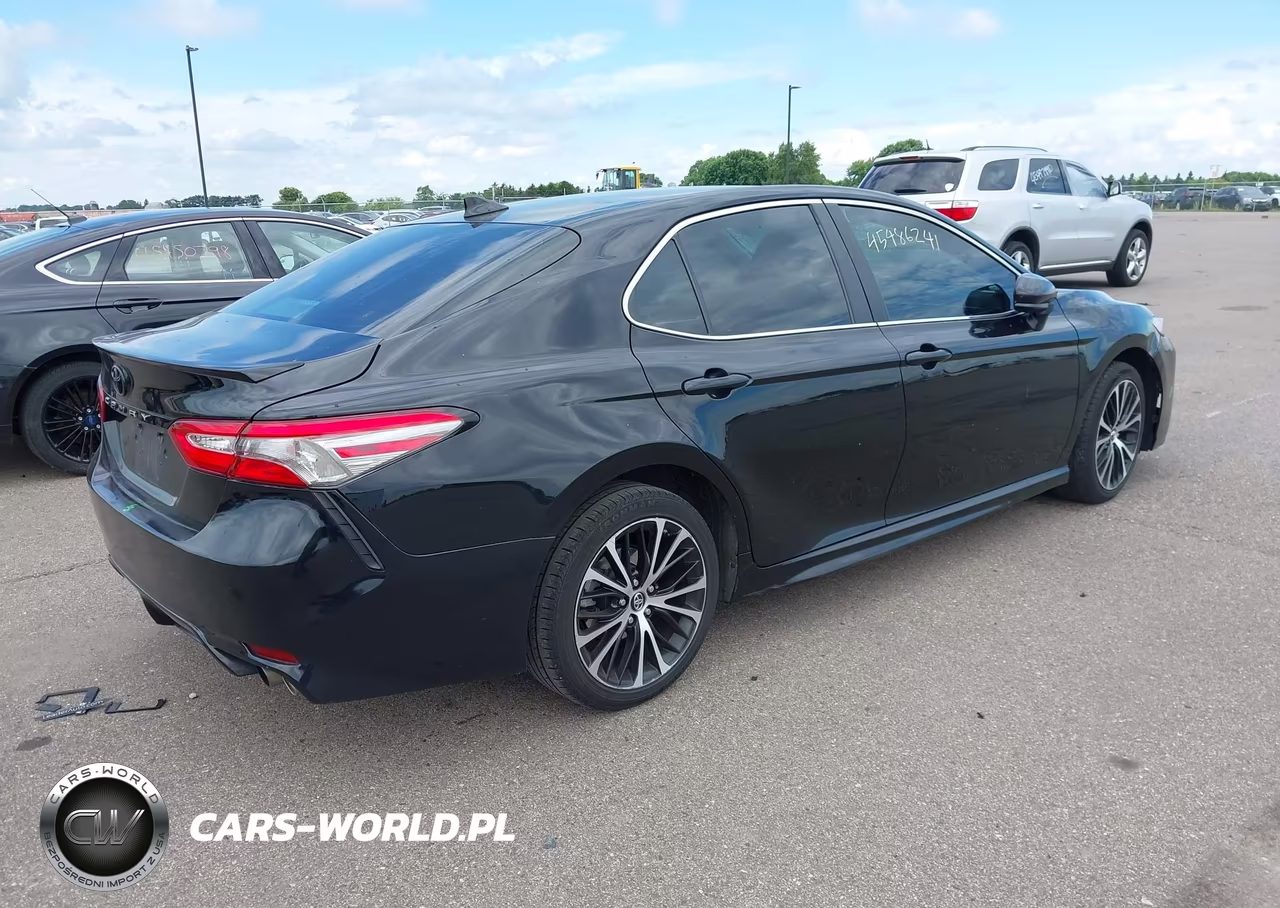 2019 Toyota Camry Se VIN:4T1B11HK3KU766698 - 4