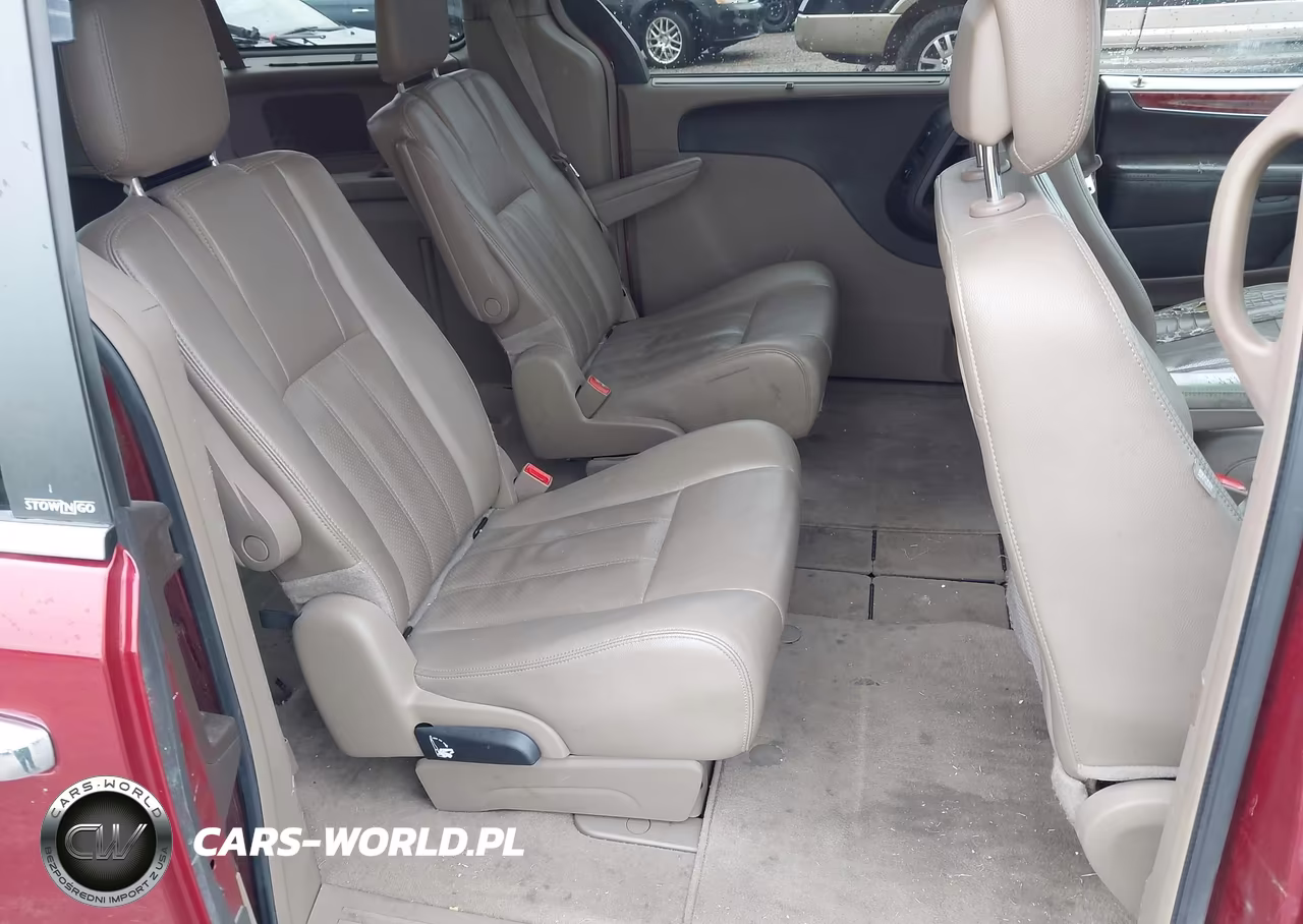 2014 Chrysler Town & Country Touring-L VIN:2C4RC1CG3ER284833 - 8