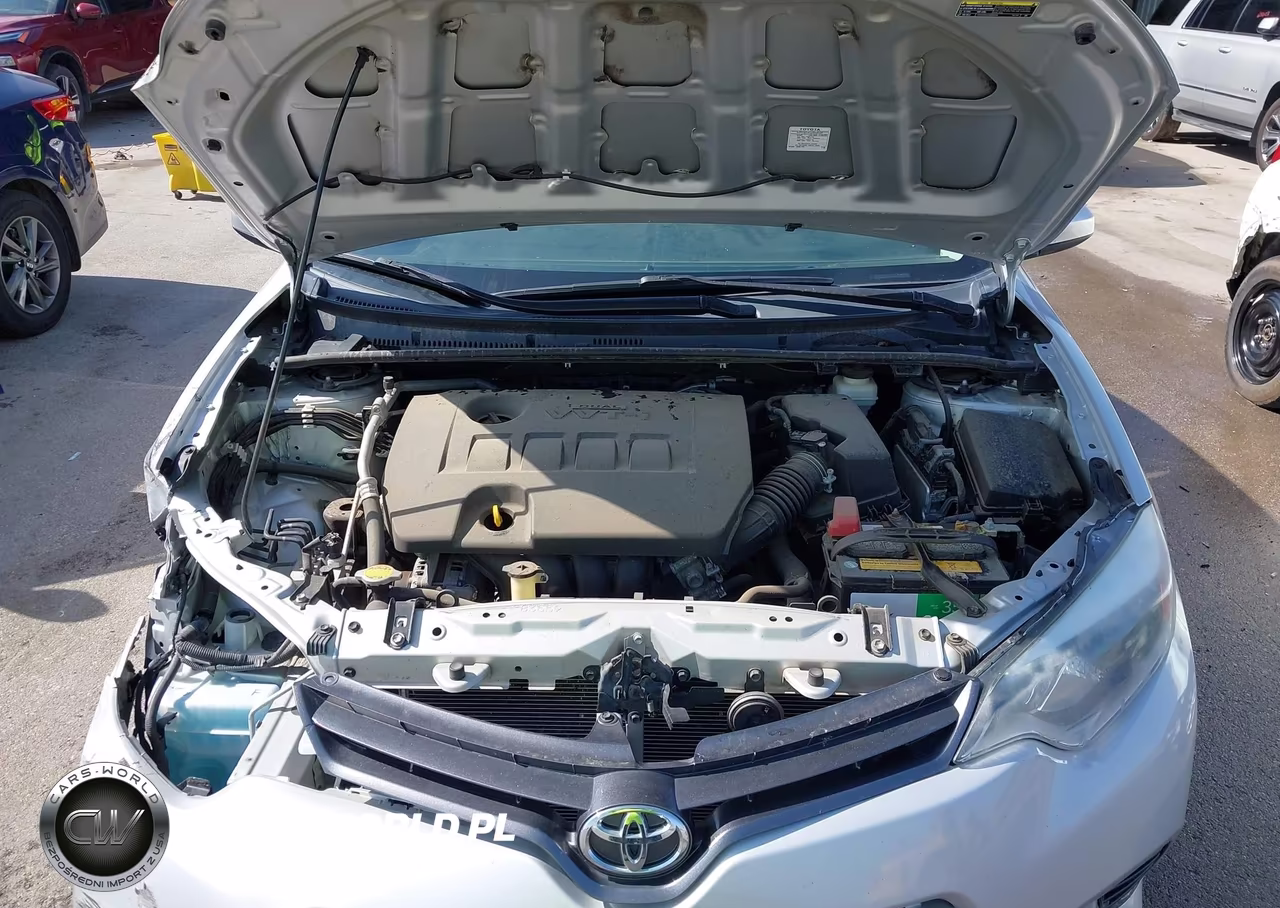 2015 Toyota Corolla Le VIN:2T1BURHE1FC352911 - 10