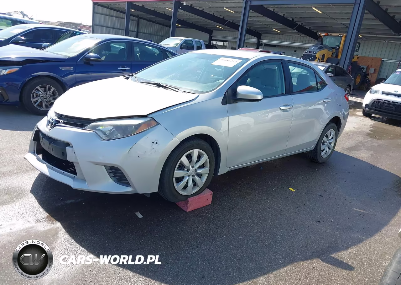 2015 Toyota Corolla Le VIN:2T1BURHE1FC352911 - 2