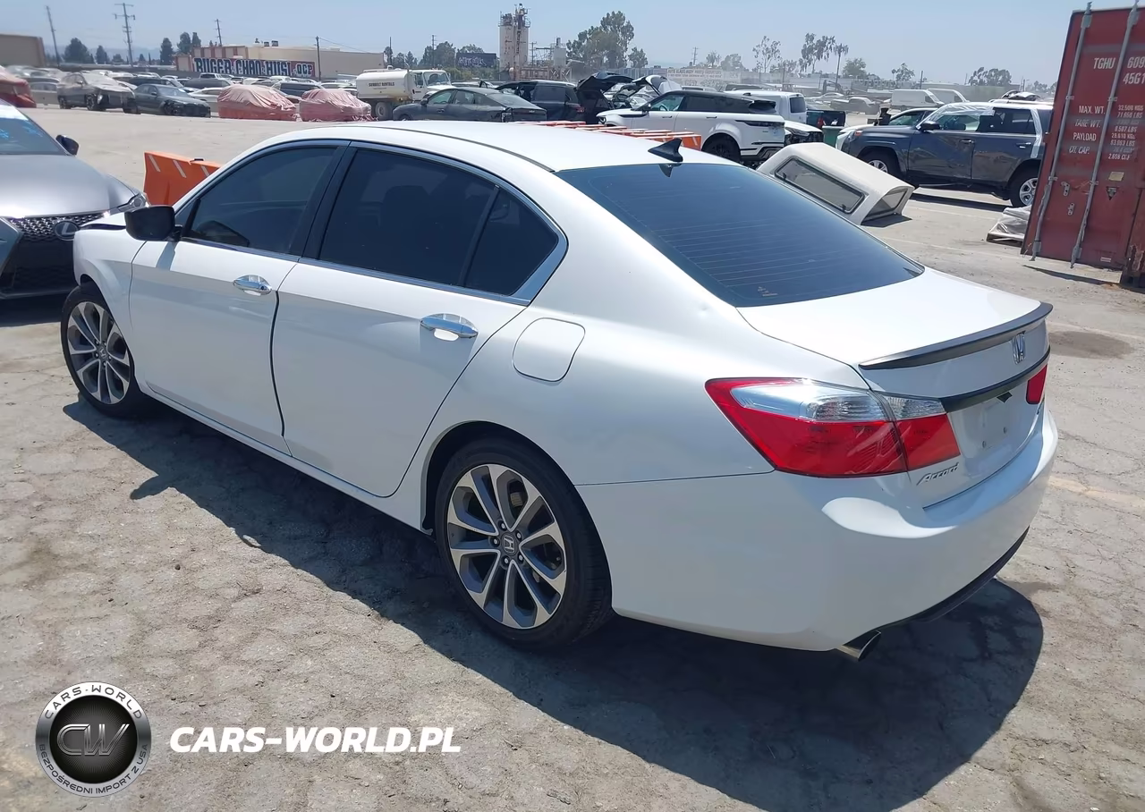 2015 Honda Accord Sport VIN:1HGCR2F55FA068431 - 3