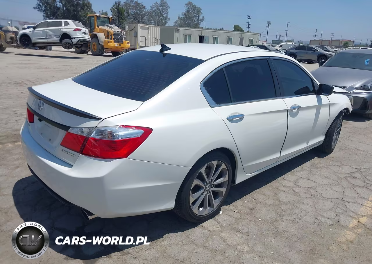 2015 Honda Accord Sport VIN:1HGCR2F55FA068431 - 4