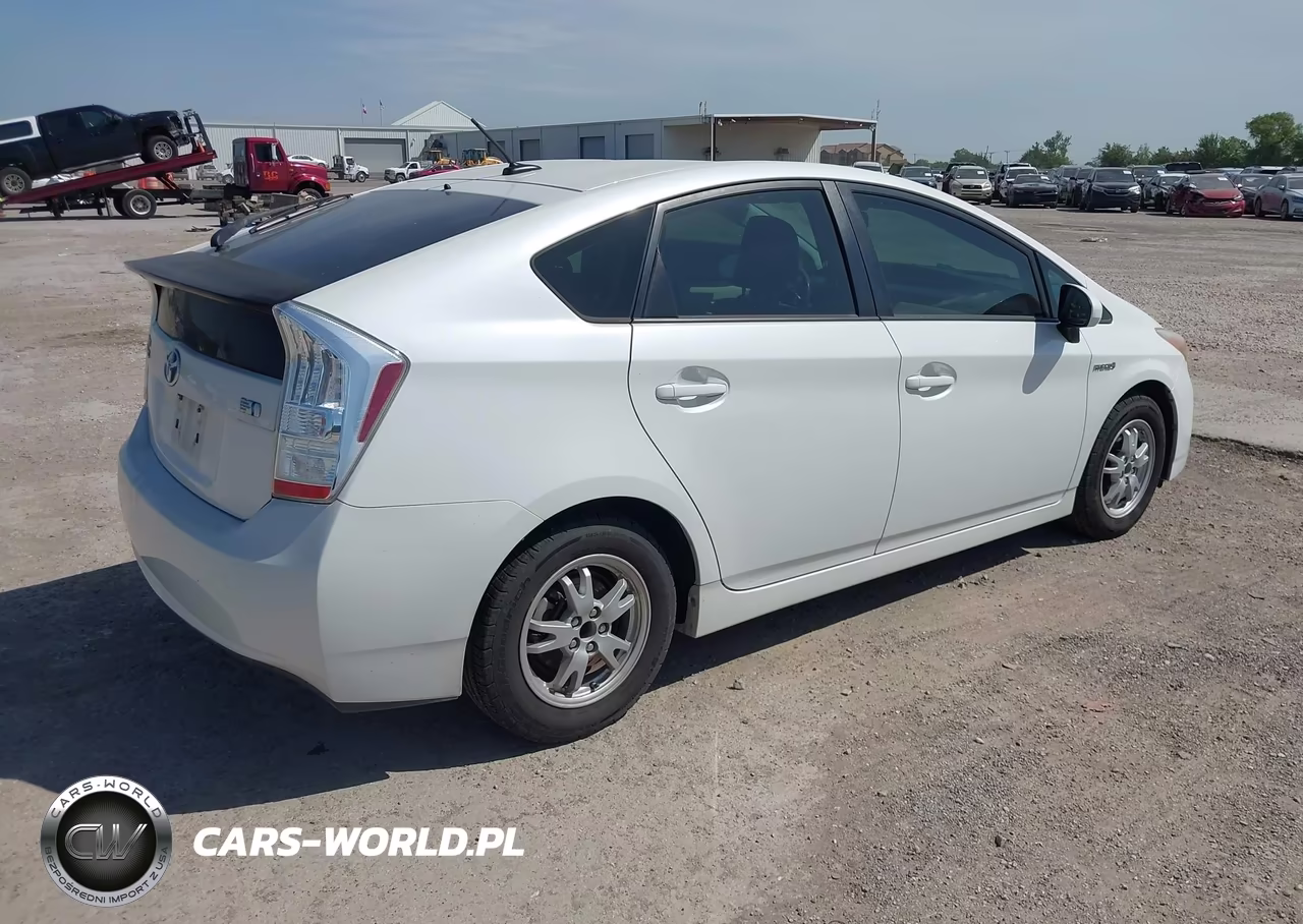 2010 Toyota Prius Iii VIN:JTDKN3DU1A0237882 - 4