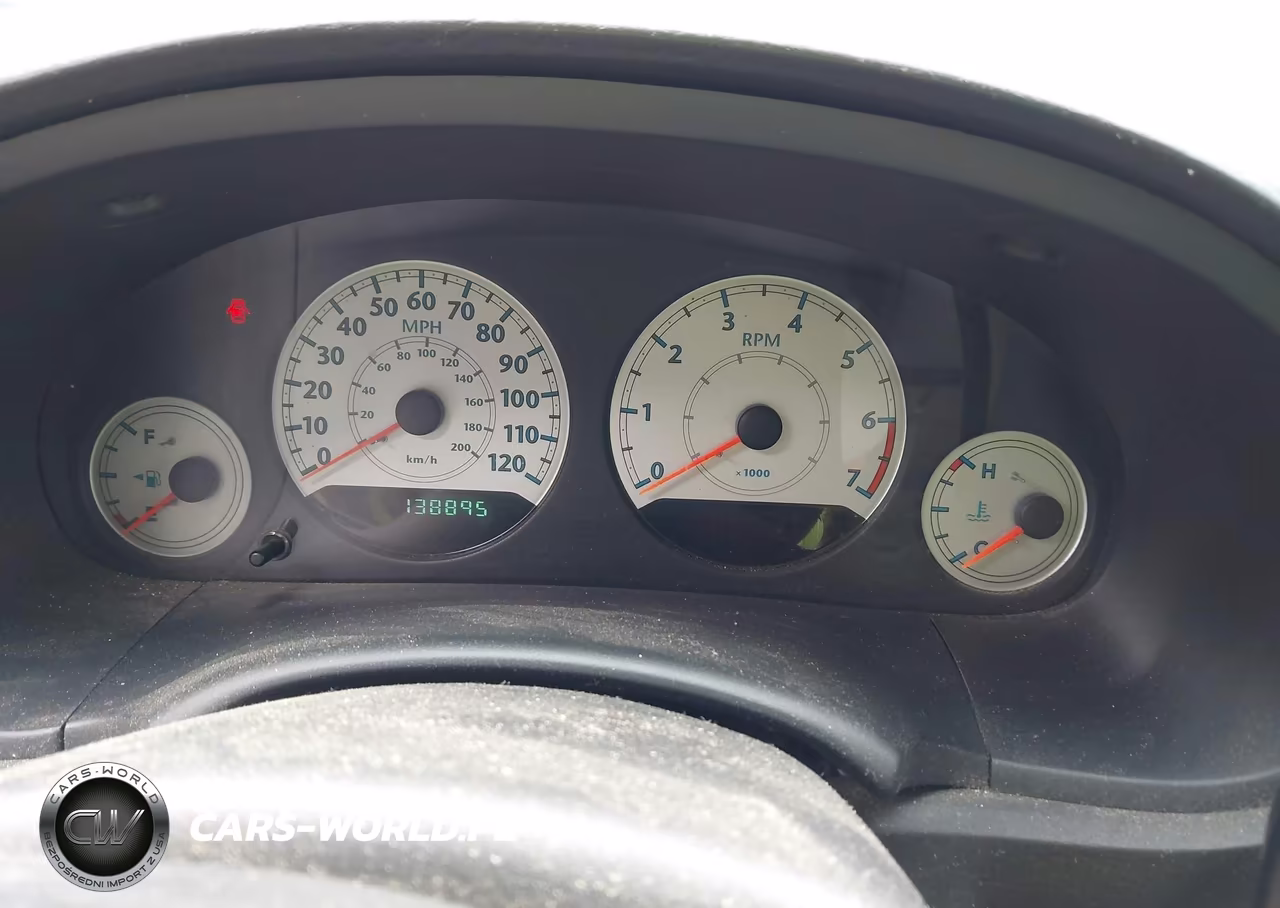 2007 Chrysler Town & Country Lx VIN:2A8GP44R47R246178 - 7