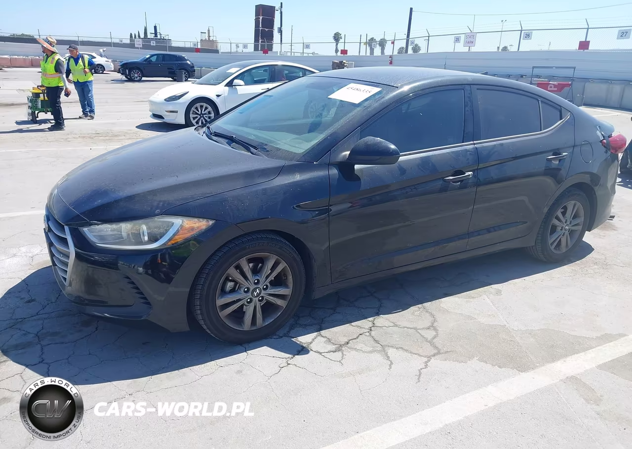 2018 Hyundai Elantra Sel VIN:5NPD84LF4JH214821 - 2