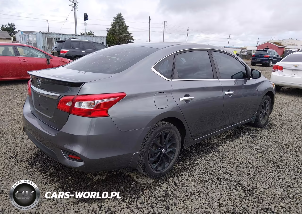 2018 Nissan Sentra S VIN:3N1AB7AP8JY346472 - 4