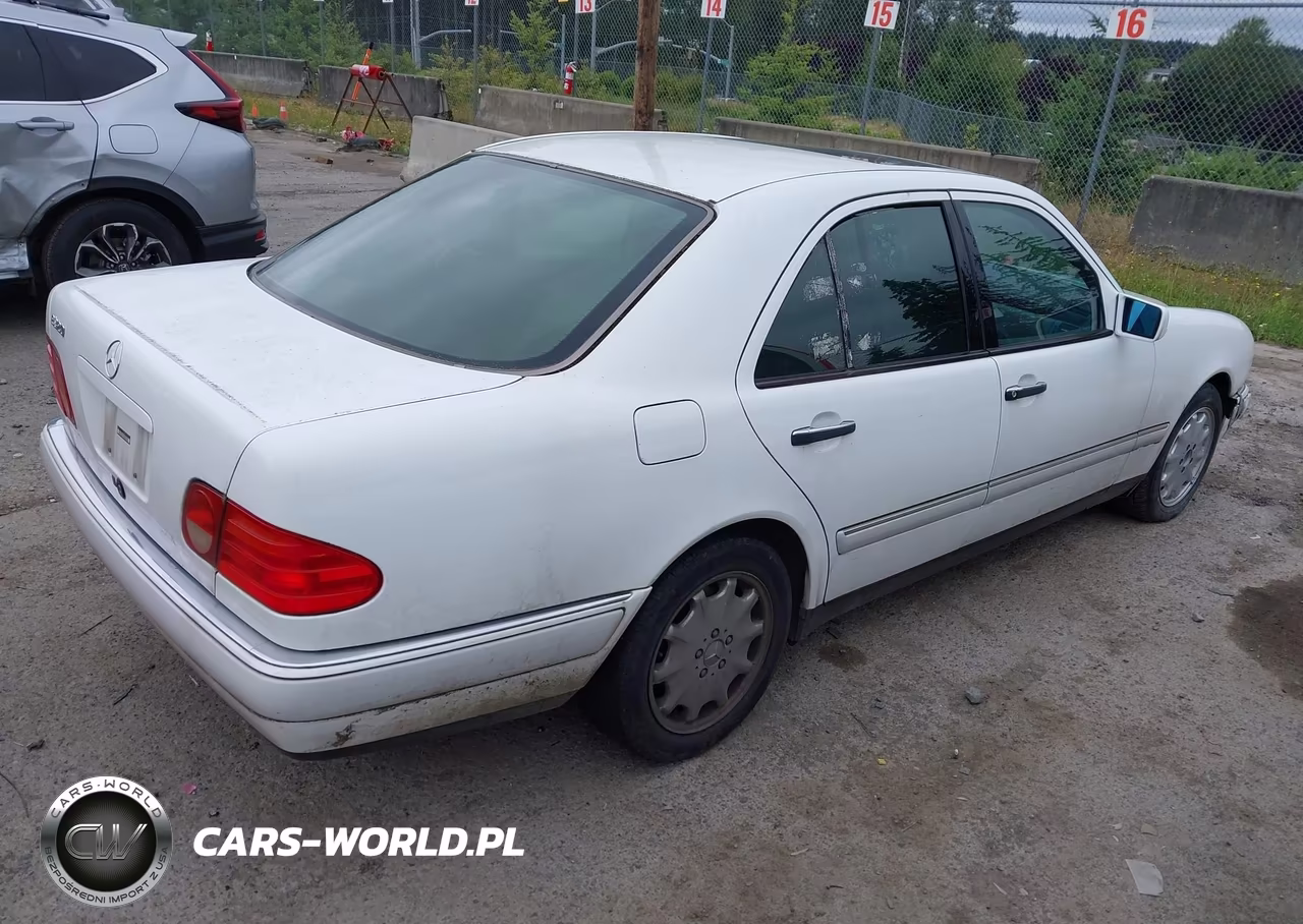 1997 Mercedes-Benz E 320 VIN:WDBJF55F0VJ032220 - 4