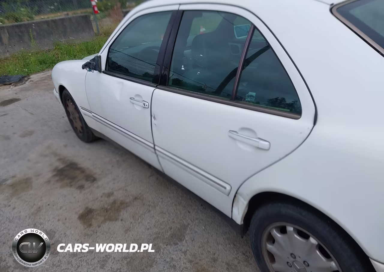 1997 Mercedes-Benz E 320 VIN:WDBJF55F0VJ032220 - 6