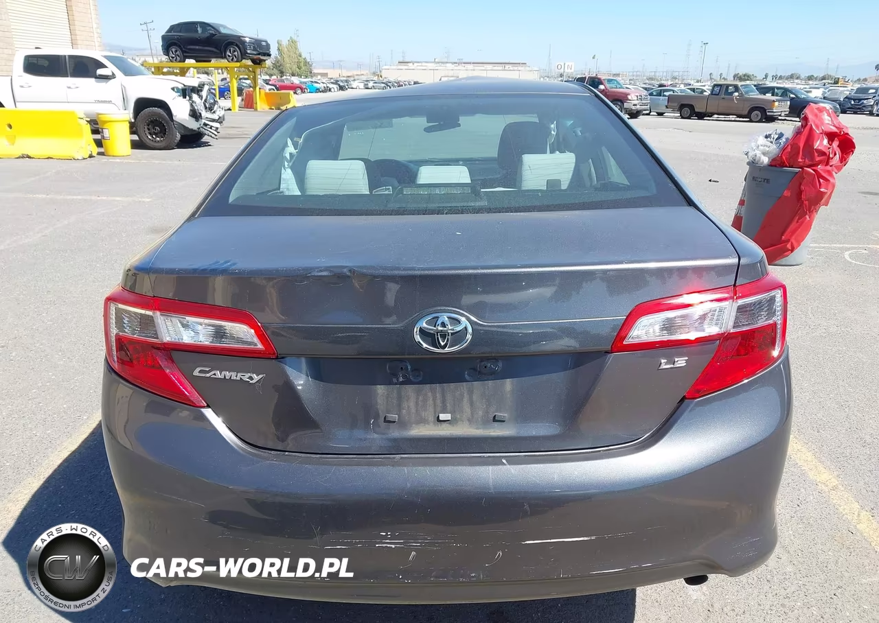 2013 Toyota Camry Le VIN:4T4BF1FK9DR328880 - 17