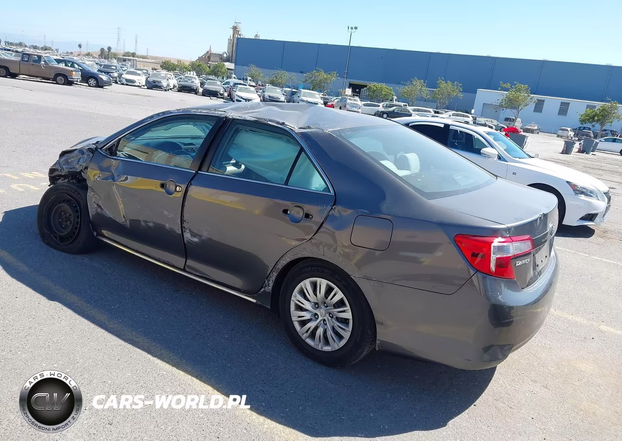 2013 Toyota Camry Le VIN:4T4BF1FK9DR328880 - 3