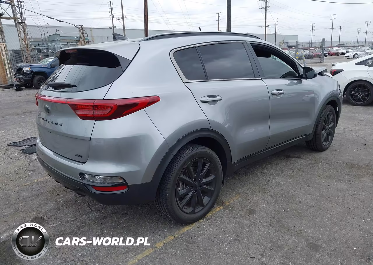 2022 Kia Sportage Nightfall Edition VIN:KNDP6CAC4N7949556 - 4
