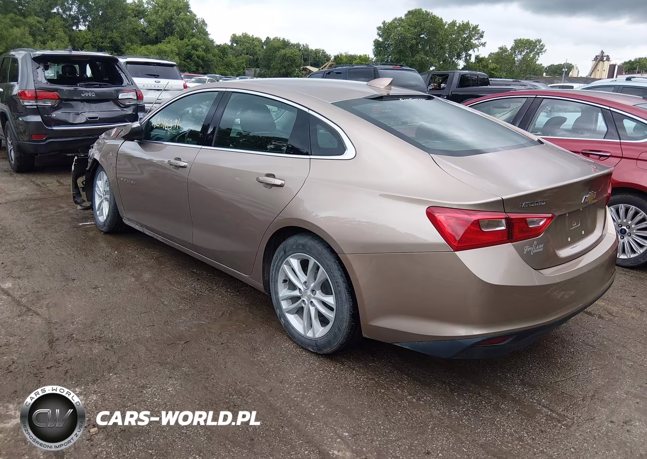 2018 Chevrolet Malibu Lt VIN:1G1ZD5ST4JF260456 - 3