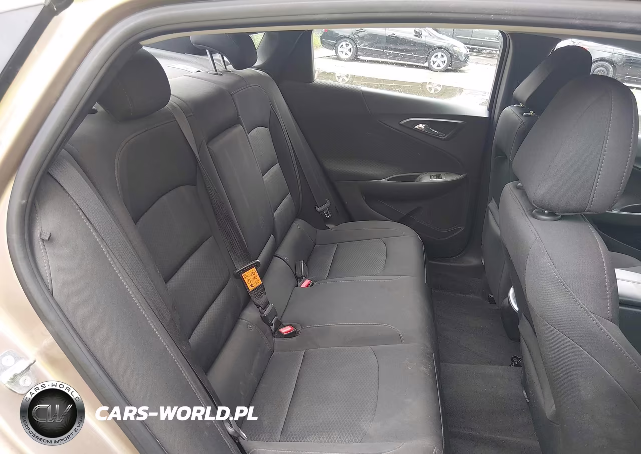 2018 Chevrolet Malibu Lt VIN:1G1ZD5ST4JF260456 - 8