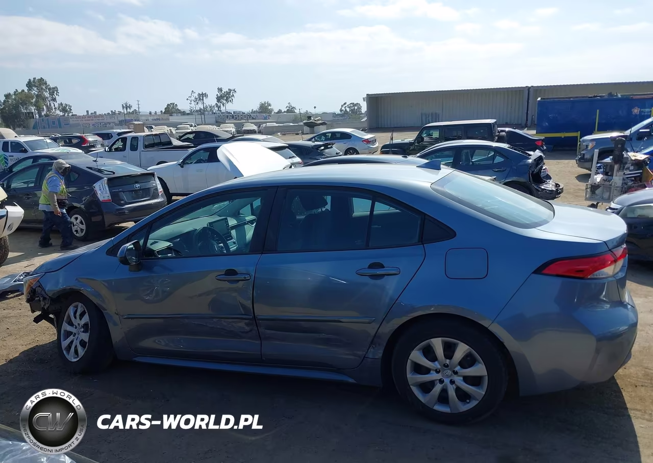 2020 Toyota Corolla Le VIN:5YFEPRAE9LP065648 - 14