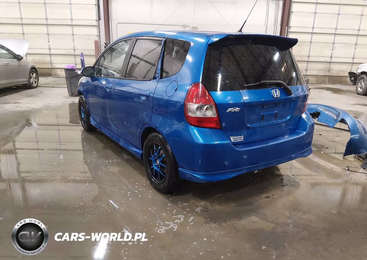 2007 Honda Fit Sport VIN:JHMGD376X7S022342 - 3