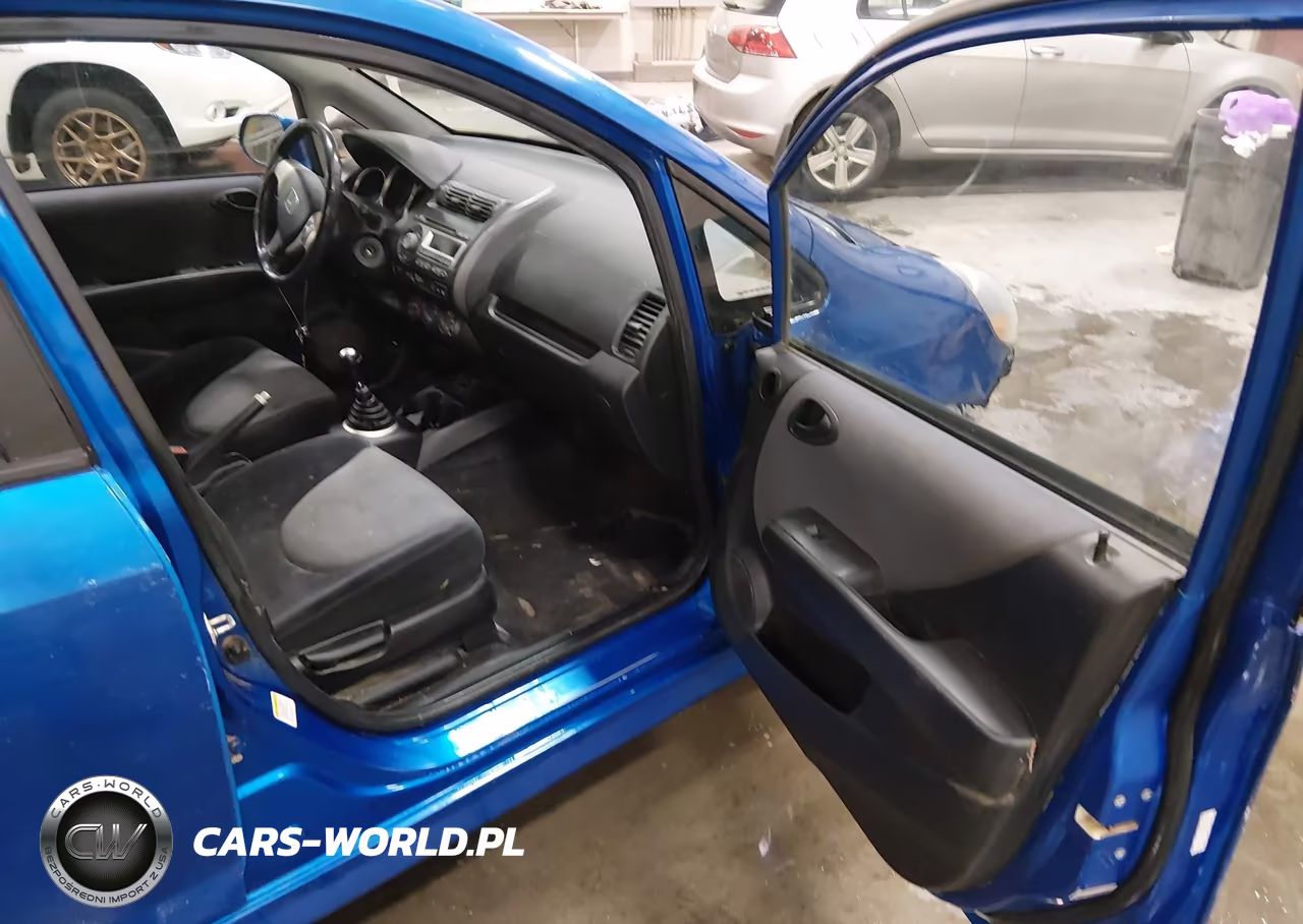 2007 Honda Fit Sport VIN:JHMGD376X7S022342 - 5
