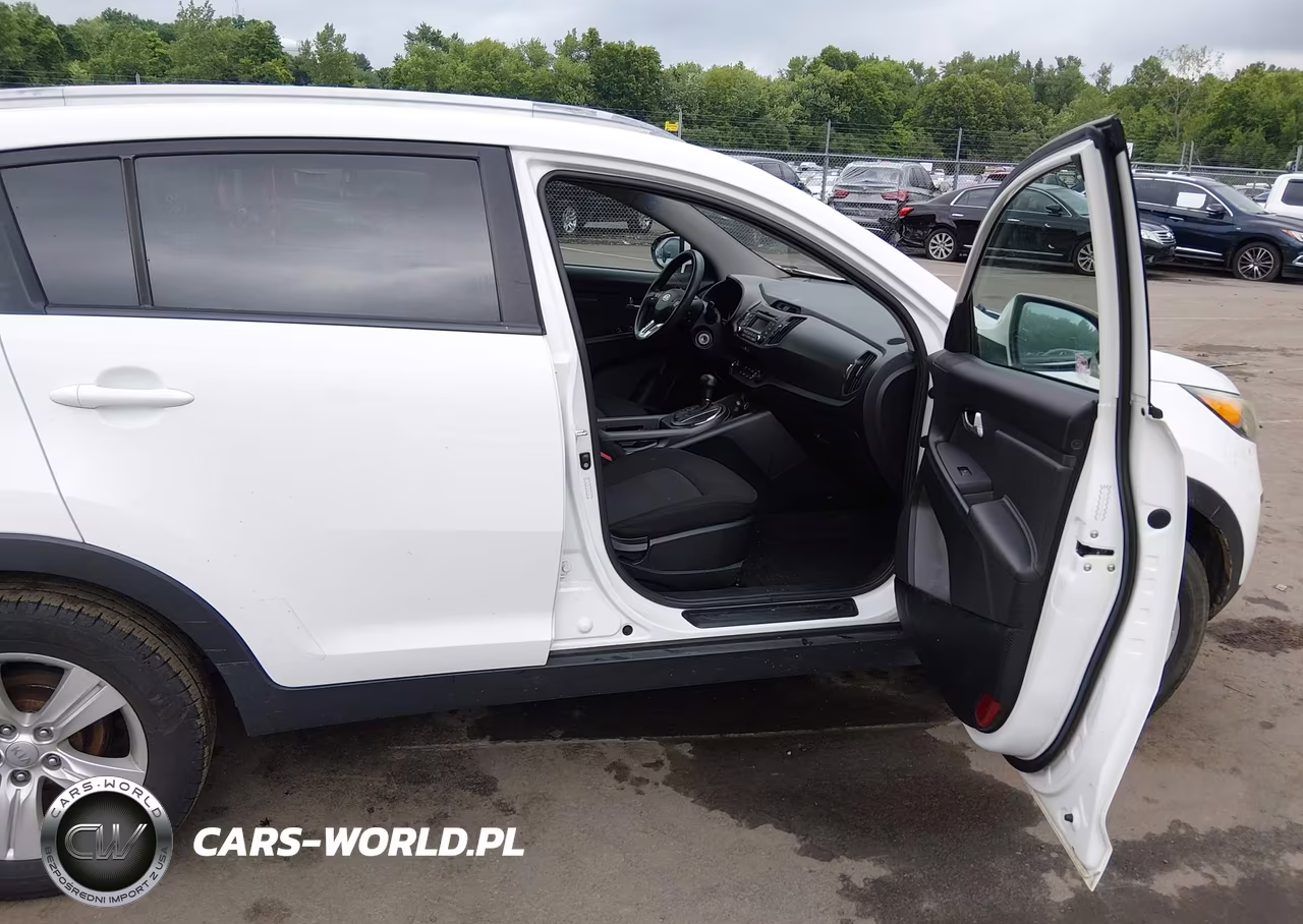 2012 Kia Sportage Lx VIN:KNDPBCA20C7249565 - 5