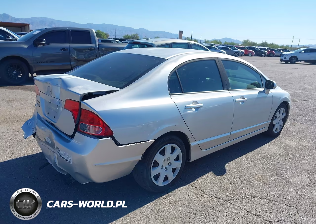 2008 Honda Civic Lx VIN:2HGFA16578H300479 - 4