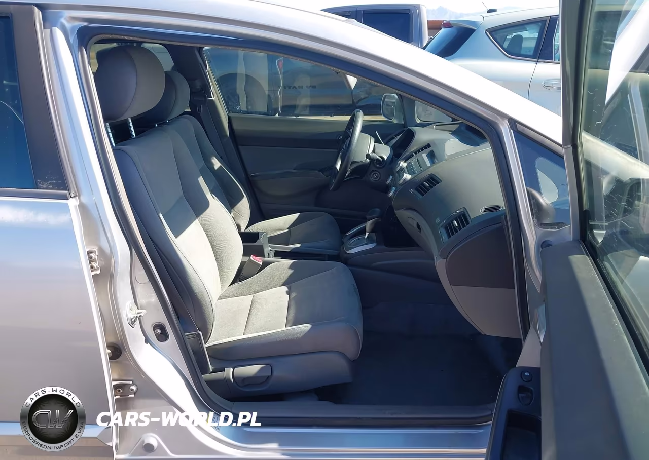 2008 Honda Civic Lx VIN:2HGFA16578H300479 - 5