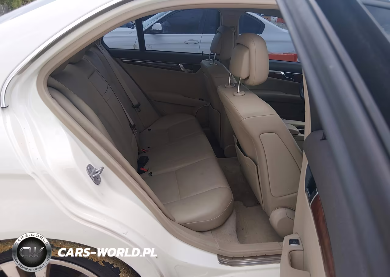 2011 Mercedes-Benz C 300 Luxury-Sport VIN:WDDGF5EB2BF654721 - 8