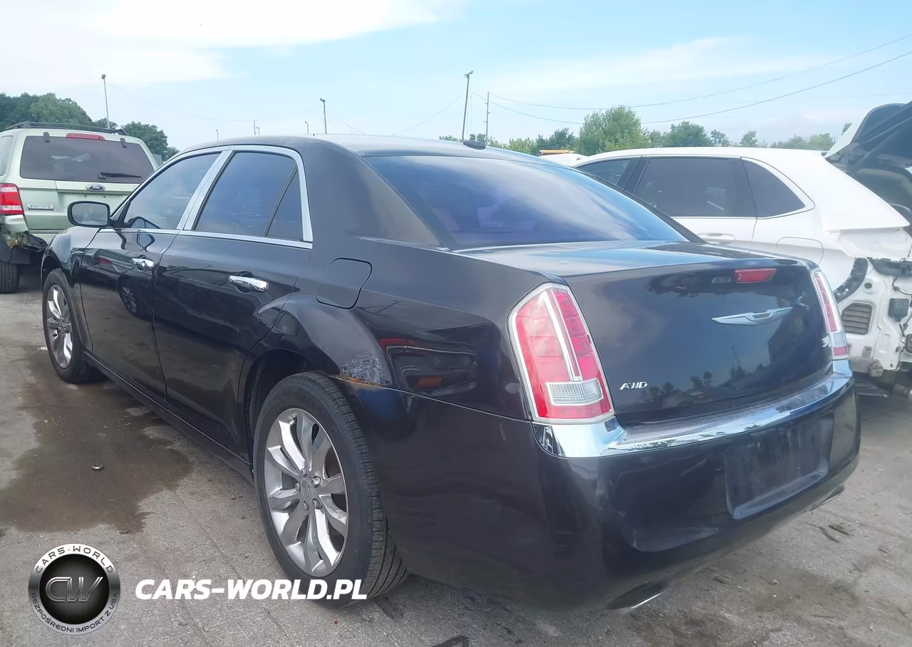 2013 Chrysler 300C Awd VIN:2C3CCAKT1DH619083 - 3