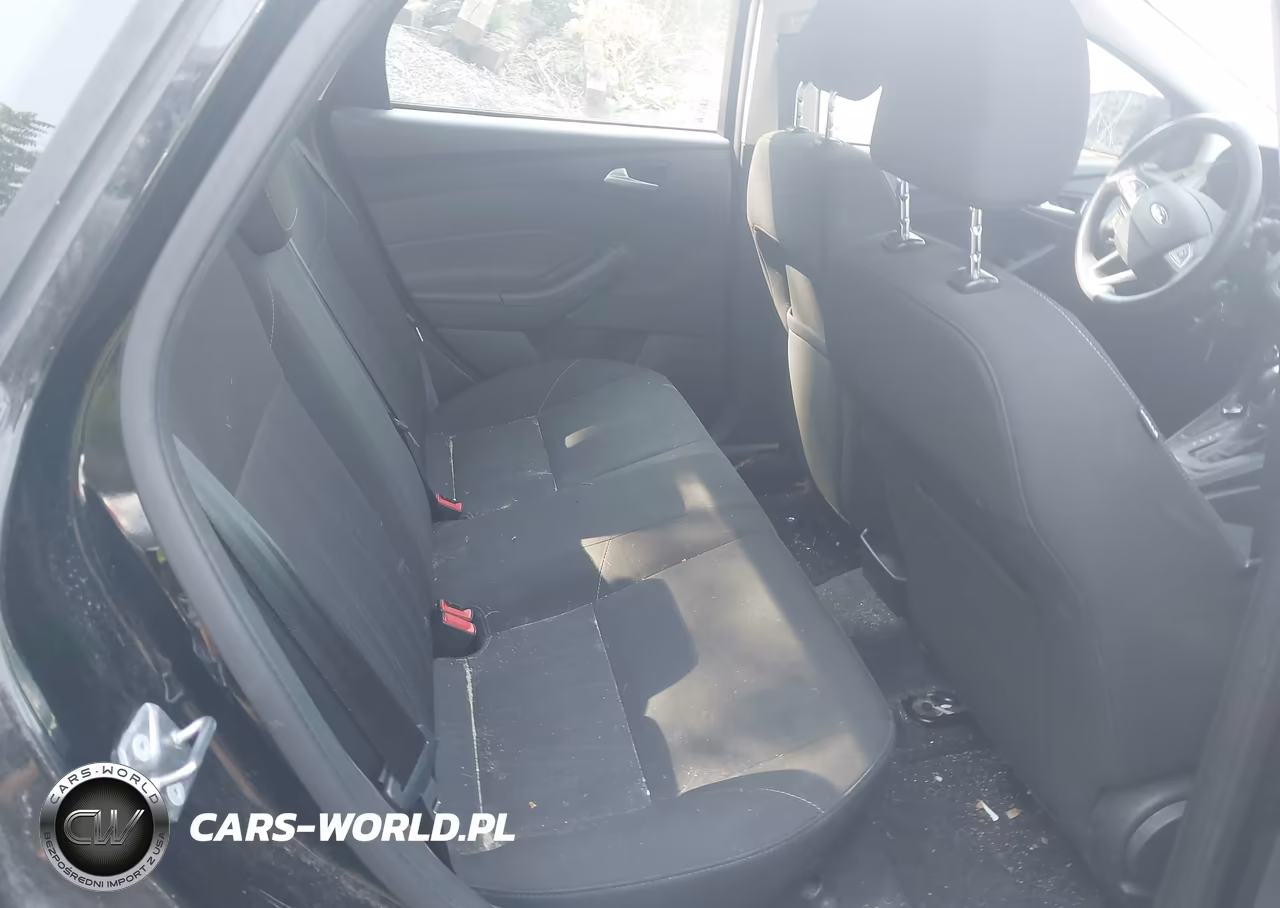 2016 Ford Focus Se VIN:1FADP3F21GL312995 - 8