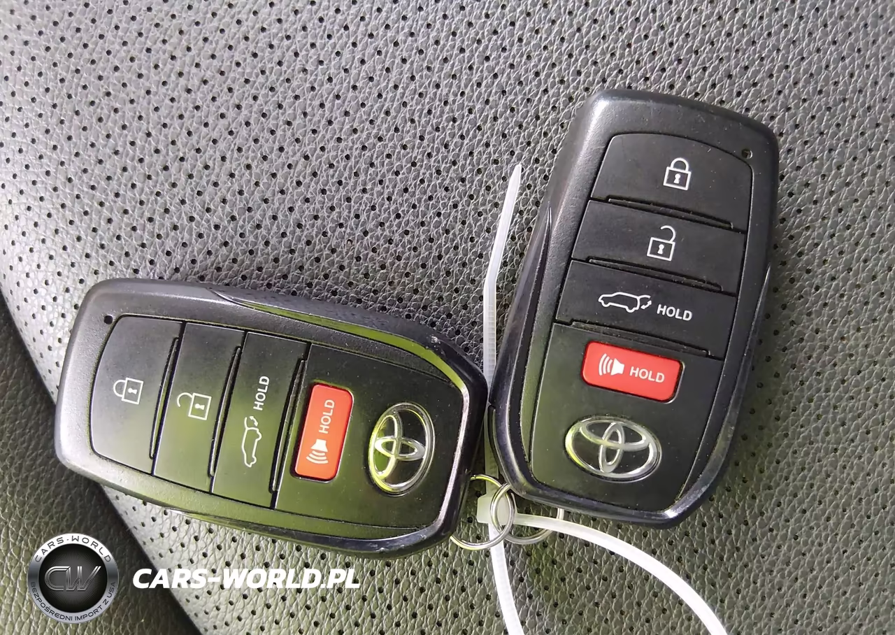 2024 Toyota Grand Highlander Xle VIN:5TDAAAB55RS057692 - 11