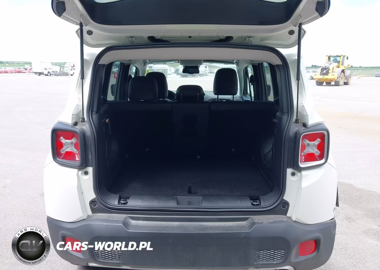 2018 Jeep Renegade Limited 4X4 VIN:ZACCJBDBXJPG76372 - 18