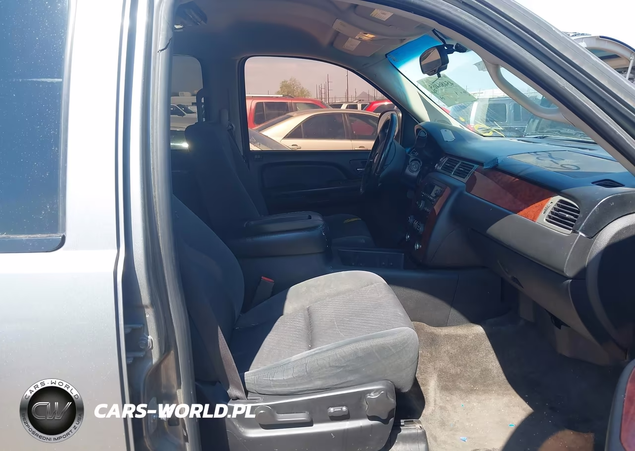2009 Chevrolet Tahoe Lt1 VIN:1GNEC23389R262699 - 5