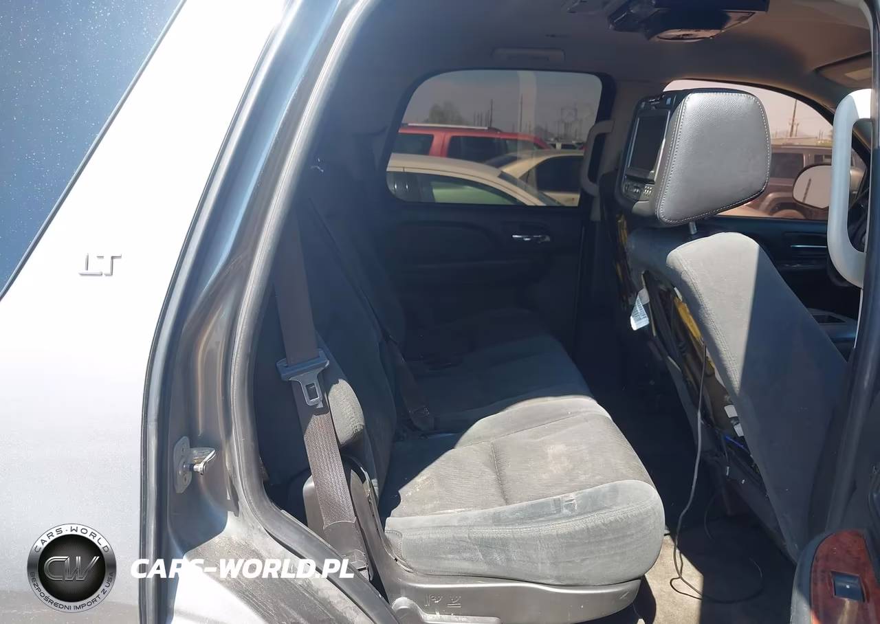 2009 Chevrolet Tahoe Lt1 VIN:1GNEC23389R262699 - 8