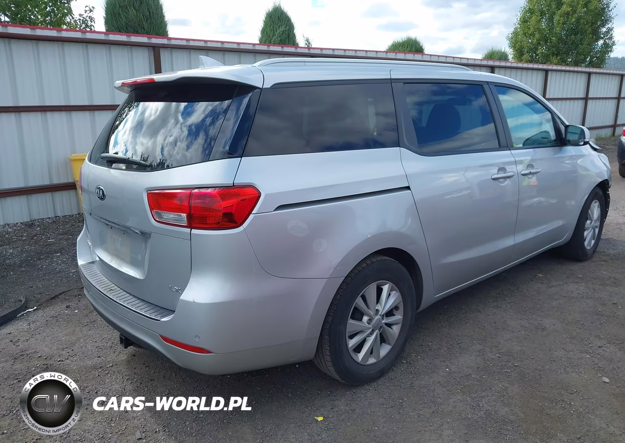 2018 Kia Sedona Lx VIN:KNDMB5C16J6401838 - 4