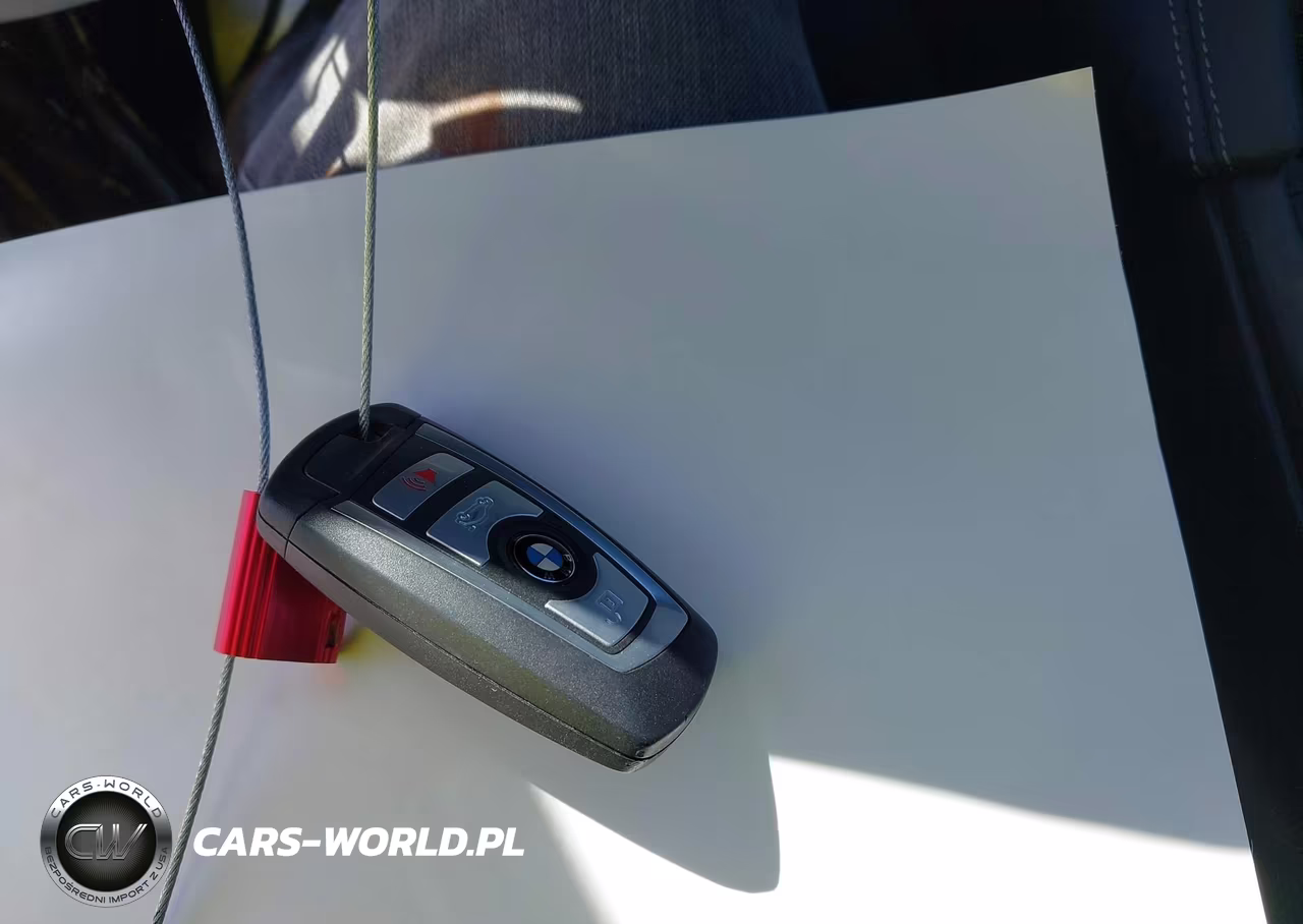 2019 BMW M4 VIN:WBS4Y9C53KAG67501 - 11